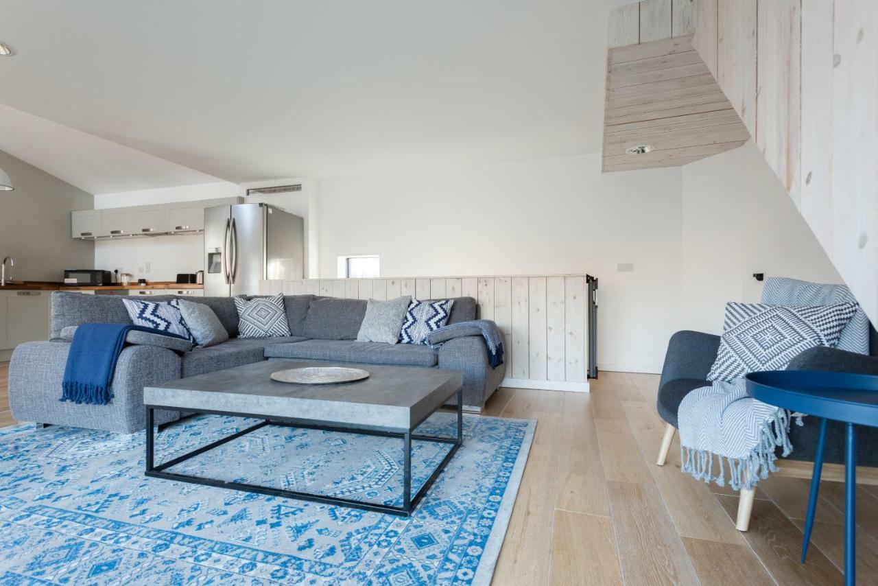 The Cliffside Loft - Distinctly Modern 3 Bdr Riverside Home Bath Dış mekan fotoğraf