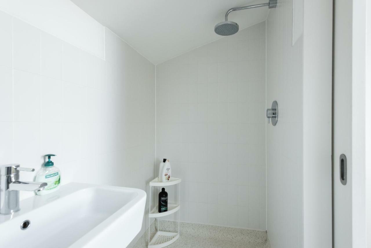 The Cliffside Loft - Distinctly Modern 3 Bdr Riverside Home Bath Dış mekan fotoğraf