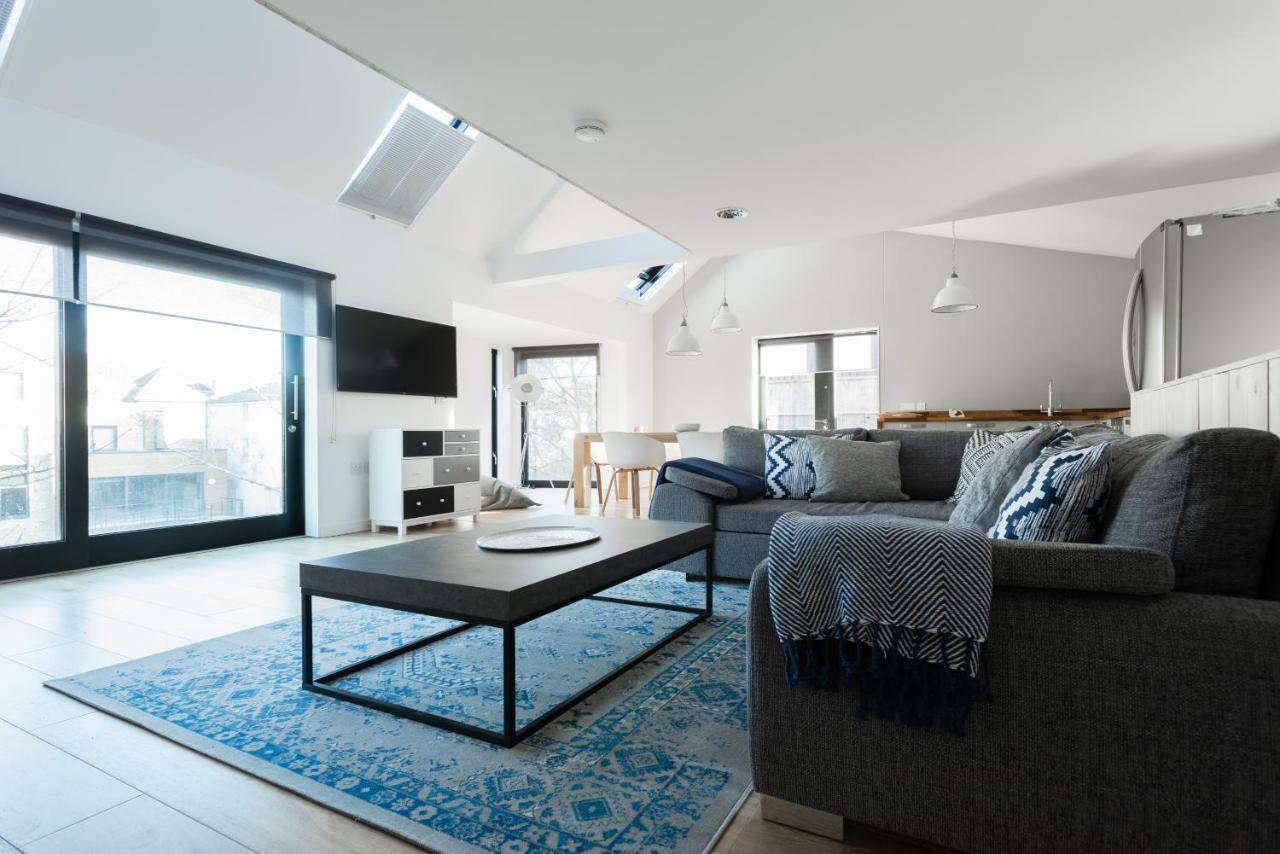 The Cliffside Loft - Distinctly Modern 3 Bdr Riverside Home Bath Dış mekan fotoğraf