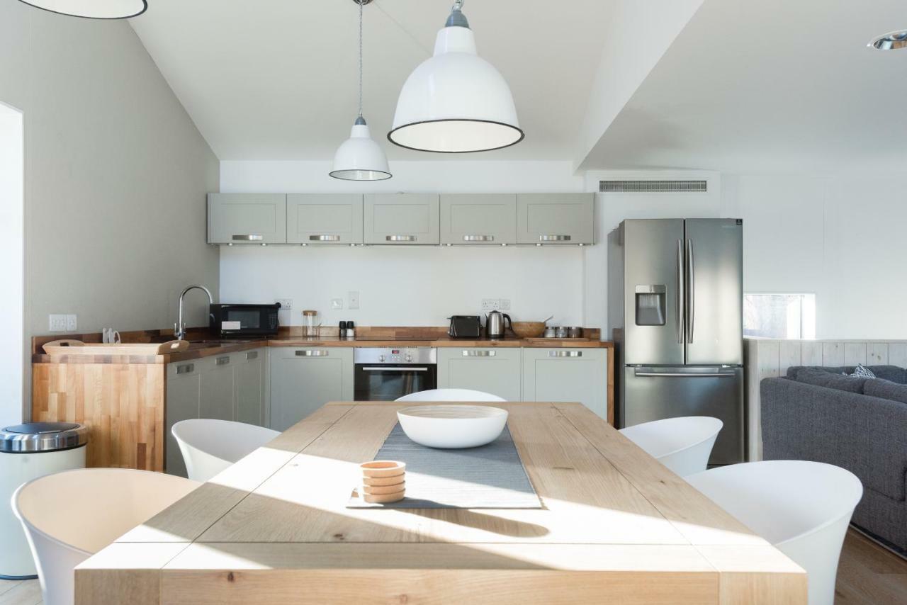 The Cliffside Loft - Distinctly Modern 3 Bdr Riverside Home Bath Dış mekan fotoğraf